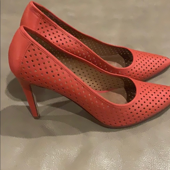 Shoes - Picture 3 of 3